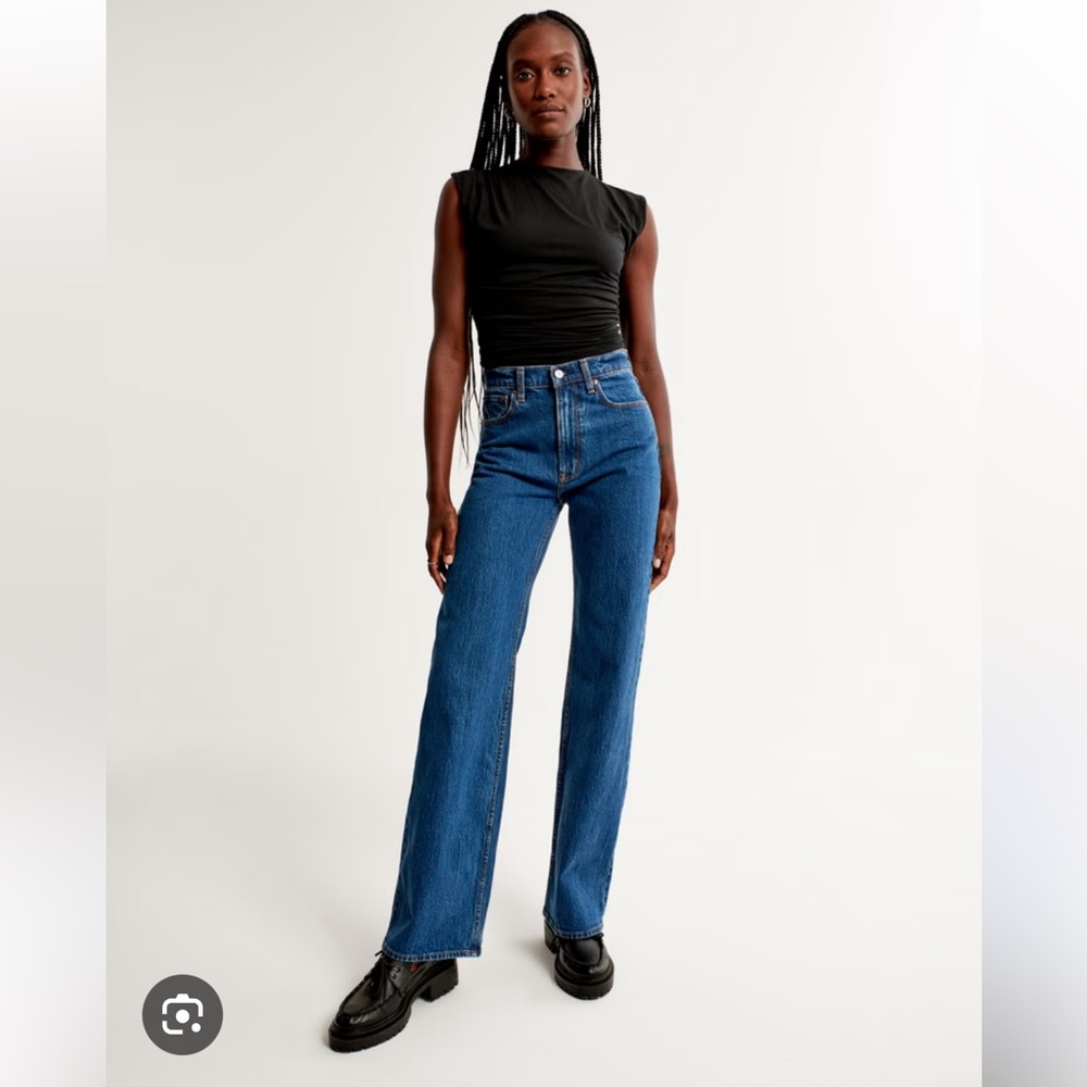 Abercrombie & Fitch The 90s Relaxed High Rise Jean
